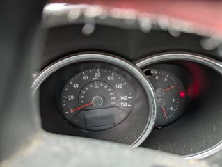 2011 Kia Sorento LX - Interior Dashboard With Vehicle Running Image